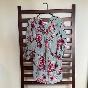 NWOT White birch floral quarter sleeve blouse